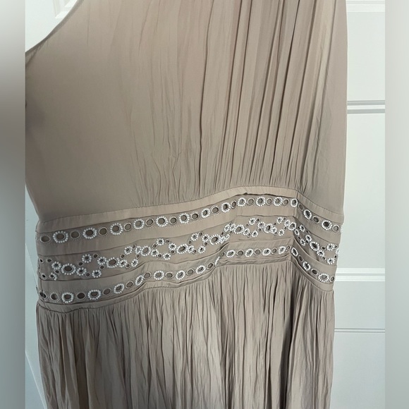 RAMY BROOK
Shauna Asymmetric Flounce Midi Dress Size 12 gorgeous and flattering - Picture 7 of 7